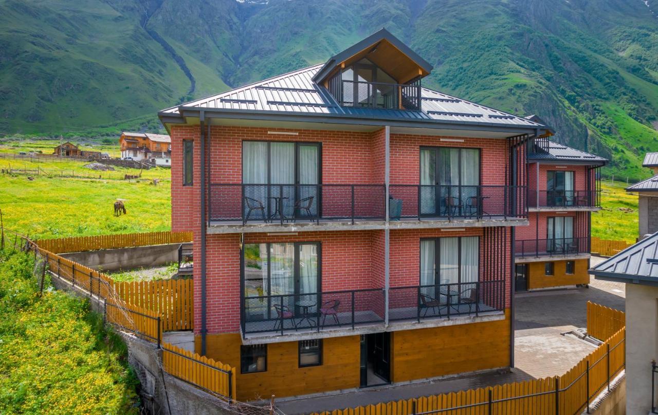 Devdaraki Apartments Stepantsminda Exterior photo